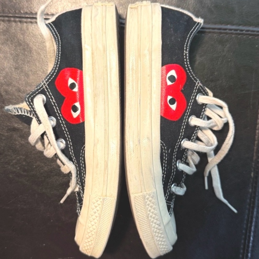 (Clearance) Converse X Comme des Garcons Play Chuck Taylor Sneaker Kids size 4